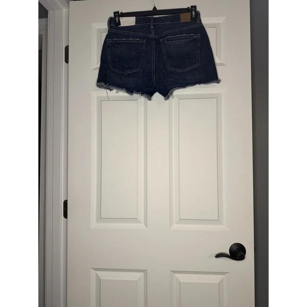 American Eagle Tomgirl Jean Shorts High Rise Distressed Size 8 NWT $49.95